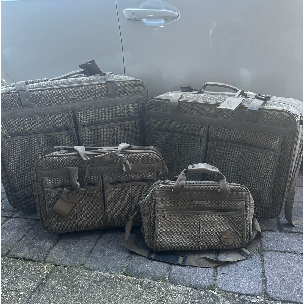 4 piece luggage set